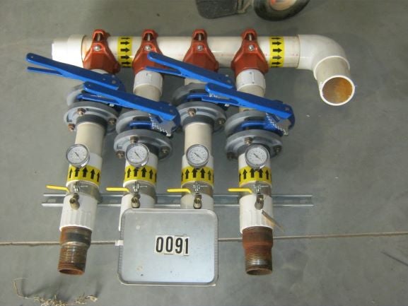 Manifold. 4 well.