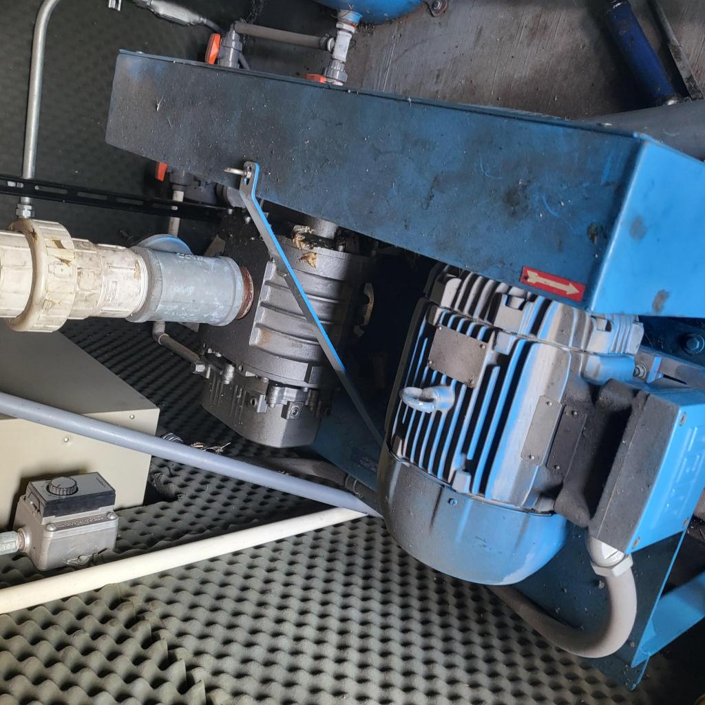 Last Site -  IIS# 46179,  7.5 HP, 3PH-motor, Gardner Denver Sutorbilt Model 4L-Rotary Lobe, AS rated 40 SCFM @ 8PSIG @ 1500' Elevation
